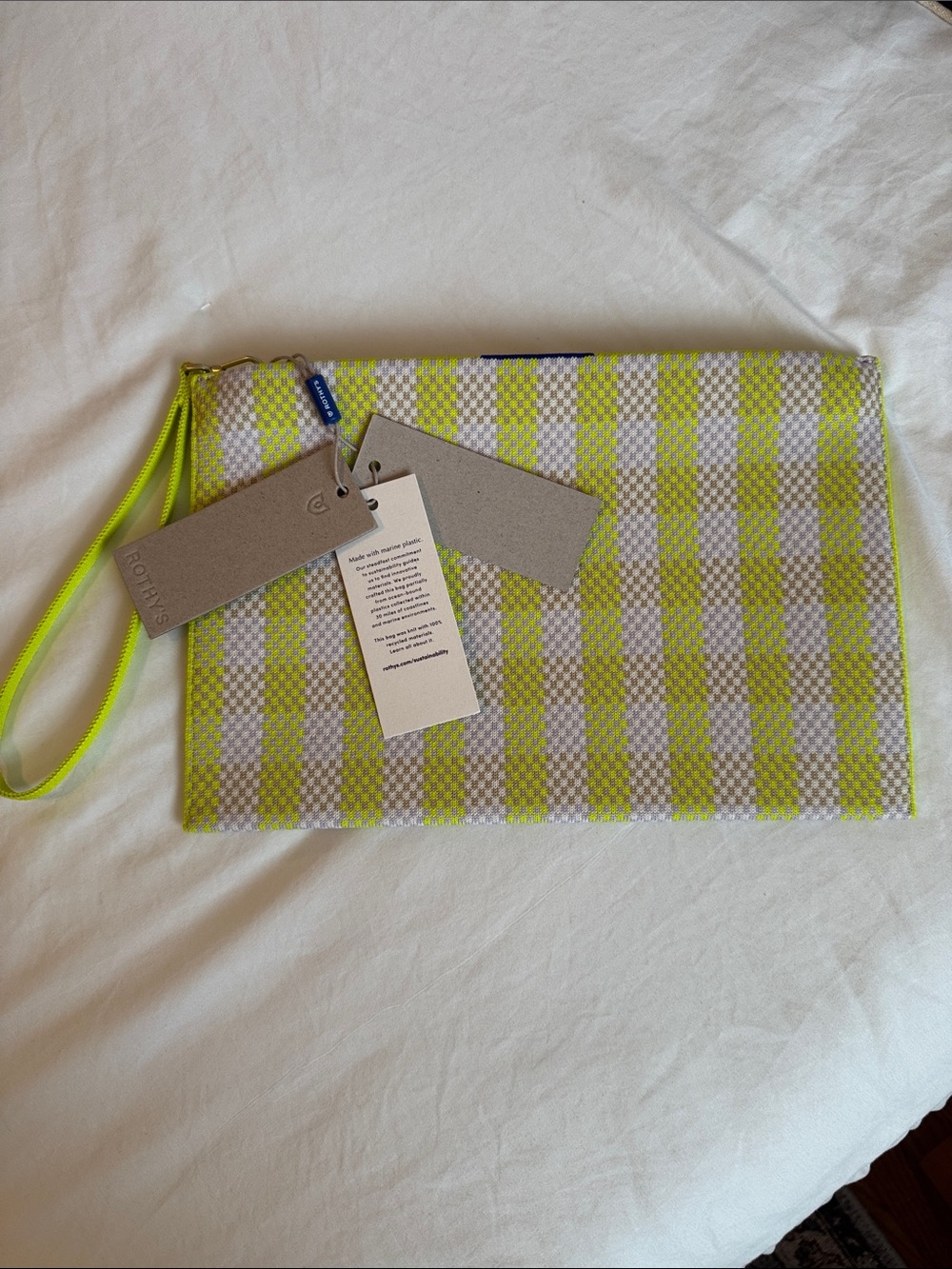 NWT Rothy’s Wristlet